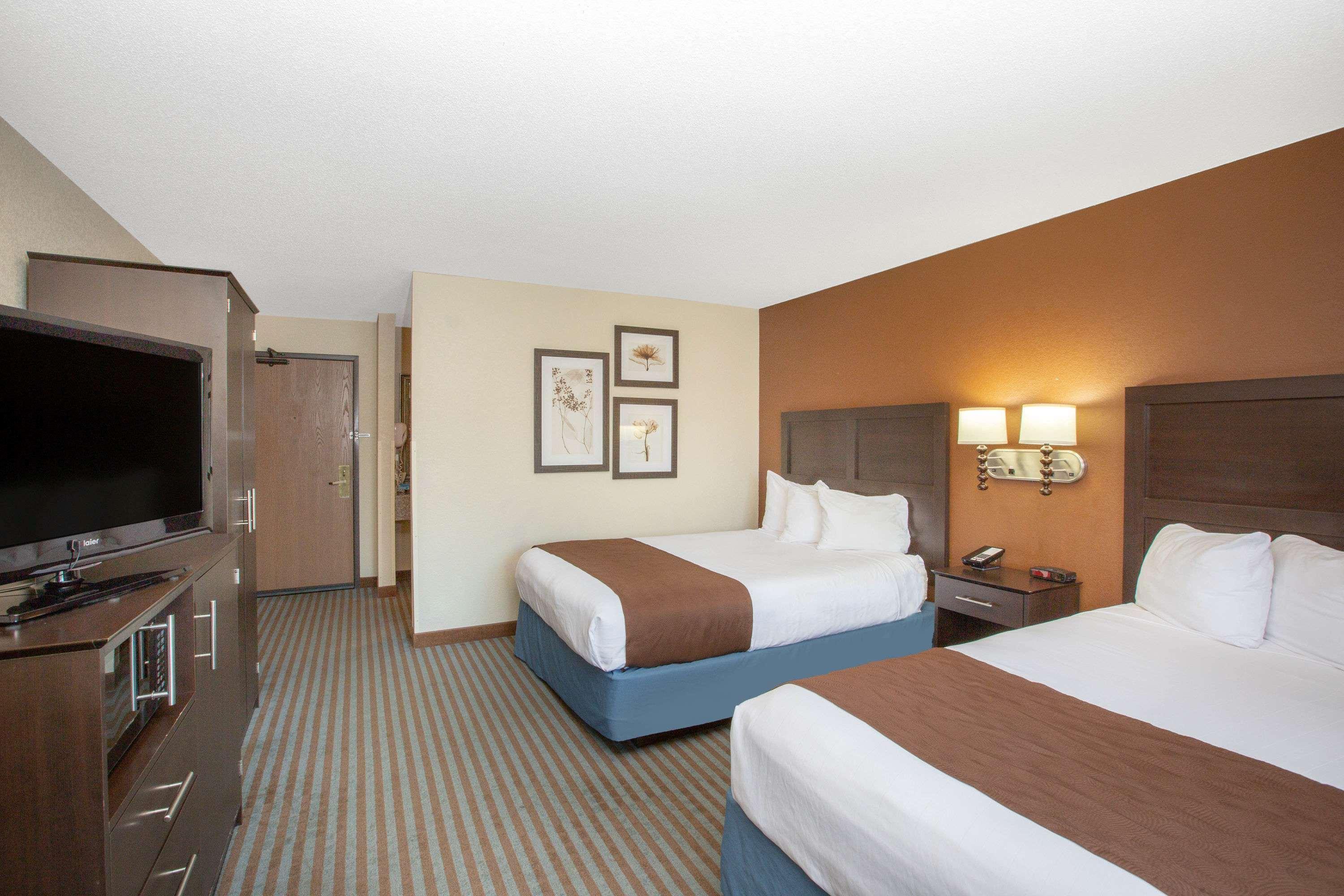 Americinn By Wyndham Lincoln North Экстерьер фото