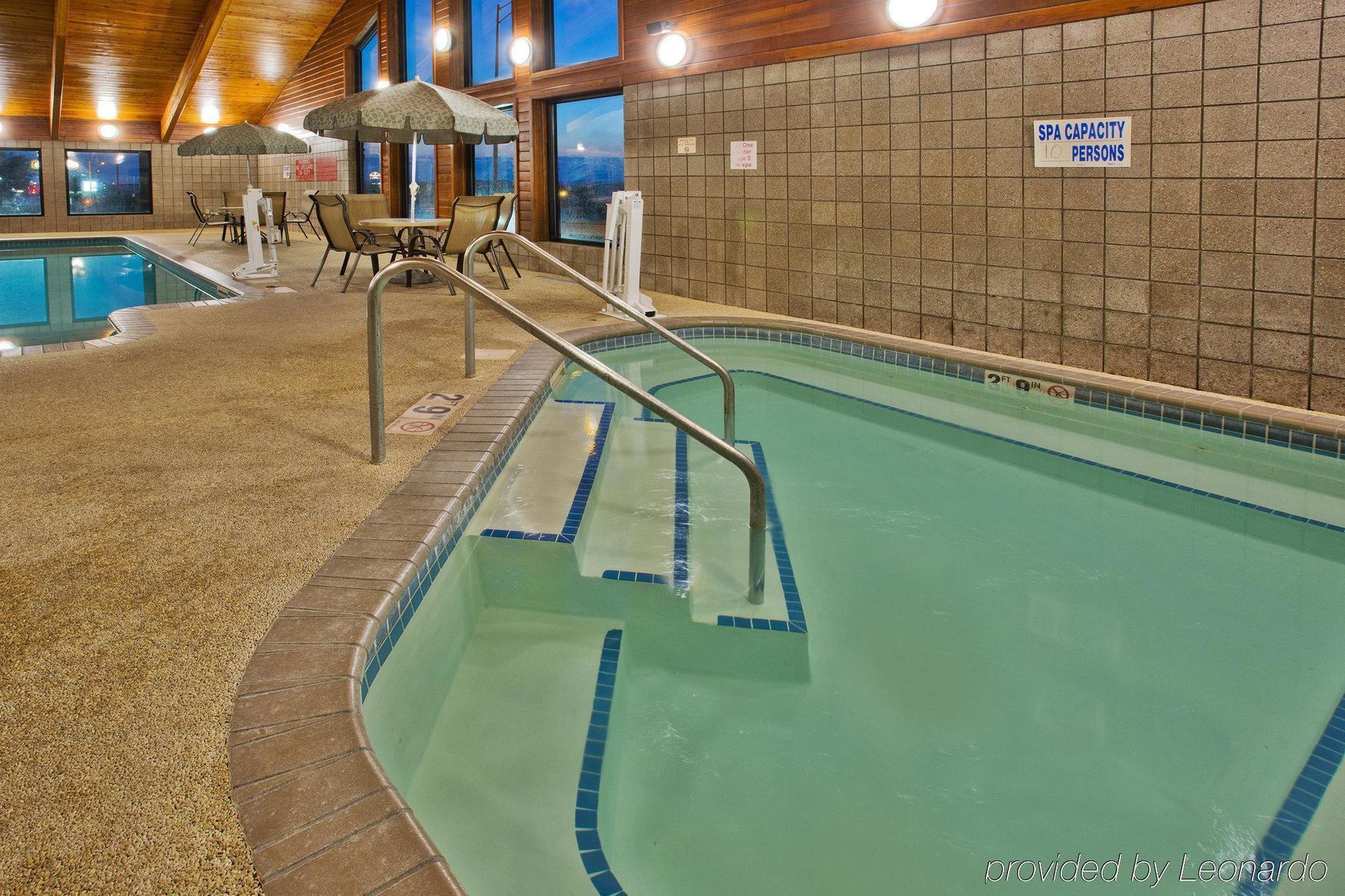 Americinn By Wyndham Lincoln North Экстерьер фото
